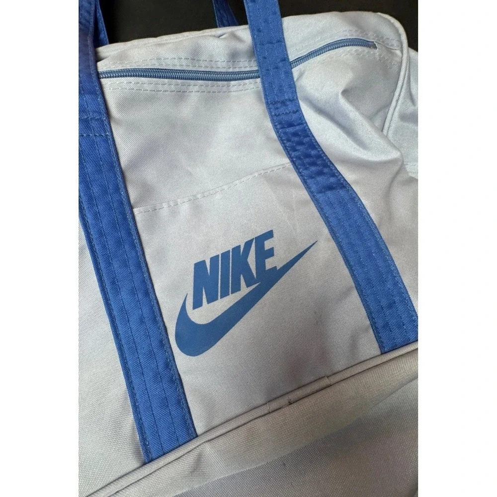 Nike vintage duffle